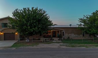 910 SW 4th St, Andrews, TX 79714