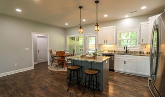 156 DEERFIELD Cir, Anniston, AL 36207