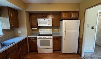 835 S Dwyer Ave A, Arlington Heights, IL 60005