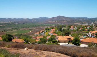 1115 Inspiration Ln, Escondido, CA 92025