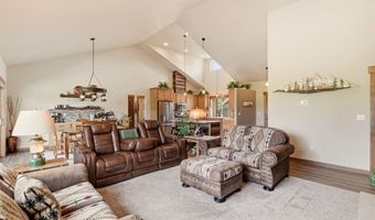 150 Links Dr, Blanchard, ID 83804
