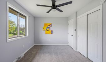 3647 E Galbraith Rd, Amberley, OH 45236