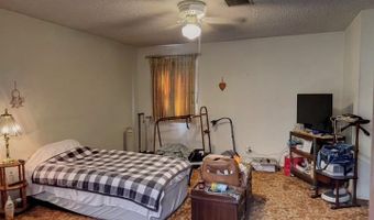 1921 Villa Dr, Artesia, NM 88210
