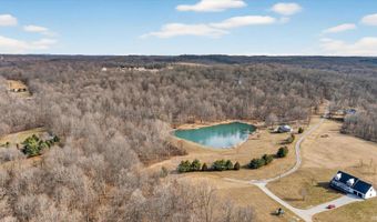 8923 E Sassafras Rd, Bloomfield, IN 47424