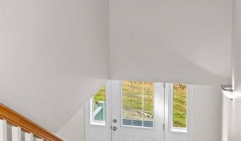 183 Skyline Rd, Bangor, ME 04401