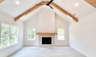 6 Ashley Ln, Bella Vista, AR 72715