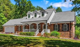 2668 Mountain Oak View Dr, Asheboro, NC 27205