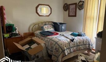 134 E Main St, Agency, IA 52530