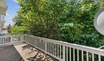 817 OAK KNOLL Ter, Rockville, MD 20850