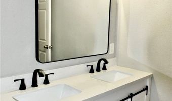 2317 Roma St, Agua Dulce, TX 78330