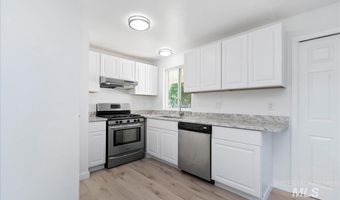 9994 Sussex, Boise, ID 83704