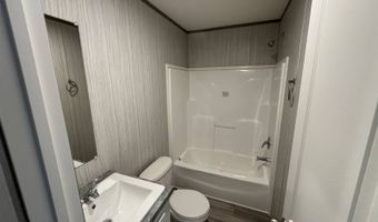 22 Whitlock Park Dr, Spartanburg, SC 29307