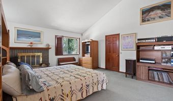 1809 Via Montecito, Camarillo, CA 93012