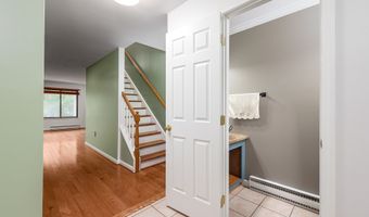21 Pine Ct 21, Cromwell, CT 06416