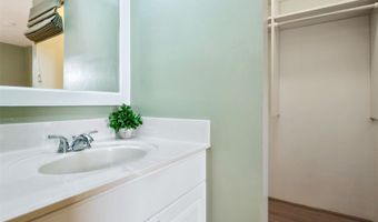 1505 Alexander St 206, Honolulu, HI 96822