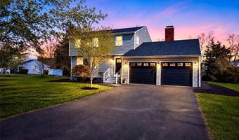 3 Pinetop Rd, Barrington, RI 02806