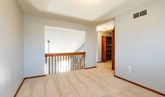 306 Rathert Ct, Auburn, IN 46706