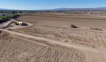 Split 3 Bomza Way, Central, AZ 85531