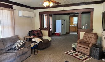 618 E 10th St, Baxter Springs, KS 66713