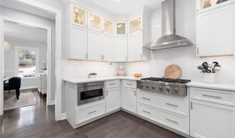 449 Sylvan Ct, North Kingstown, RI 02874