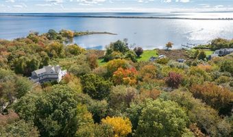 2 Wells Ln, Charlestown, RI 02813