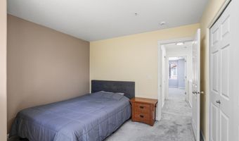 15400 SW MALLARD Dr 102, Beaverton, OR 97007