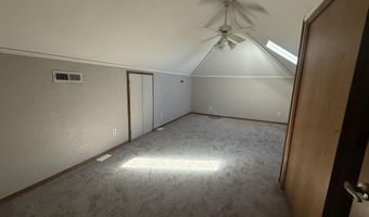 1011 12000 Rd, Altamont, KS 67330