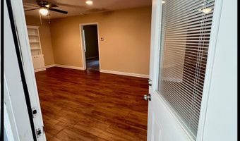 202 Bates St, Batesville, MS 38606