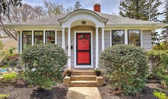 119 Alfred Drowne Rd, Barrington, RI 02806