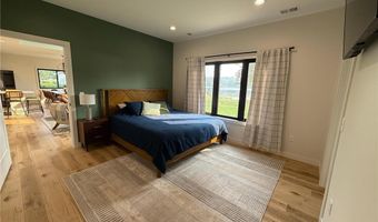 1920 Geneva Rd NE, Alexandria, MN 56308