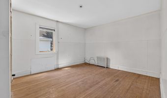 6 Amherst St, Augusta, ME 04330