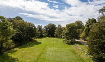 141 Gray Craig Rd, Middletown, RI 02842