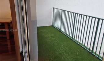 20000 E Country Club Dr 302, Aventura, FL 33180