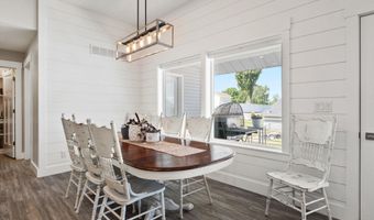 5089 Tree Valley Rd, Chubbuck, ID 83202