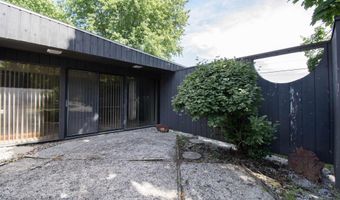 205 N Baum St, Avilla, IN 46710