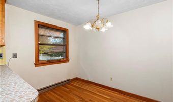 86 Forestdale Dr, Cumberland, RI 02864