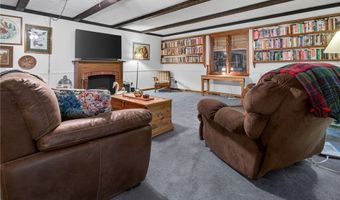1031 Park Ave, Amherst, OH 44001