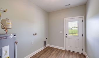 5170 Rountree Rd, Ayden, NC 28513