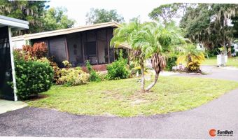 14 Lakeview Dr, Astatula, FL 34705