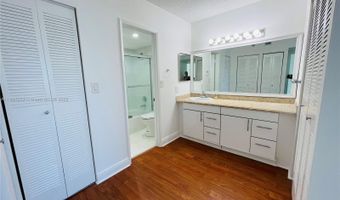 20505 E Country Club Dr 734, Aventura, FL 33180
