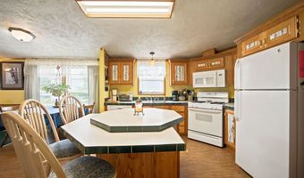 37 Circle Dr, Belmont, NH 03220