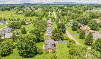 19464 Triple Crown Dr, Abingdon, VA 24211