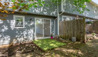22 Frenier Ave 9, Attleboro, MA 02703