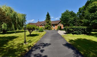 625 McKay Rd, Amsterdam, NY 12010