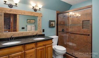 487 Klonteska Dr, Banner Elk, NC 28604