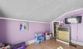 719 E Butler, Adrian, MI 49221