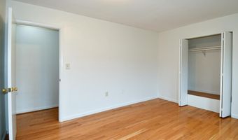 5207 NEWTON St 203, Bladensburg, MD 20710