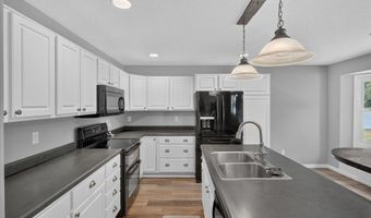 2066 Friar Tuck Cir, Adrian, MI 49221