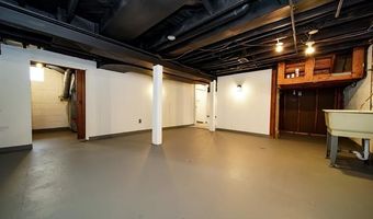 8076 Winona Ave, Allen Park, MI 48101