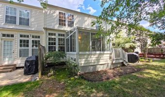 20875 KILLAWOG Ter, Ashburn, VA 20147